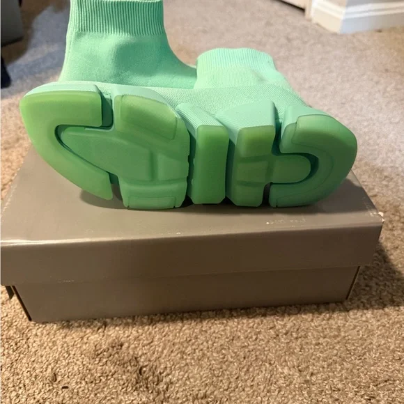 Balenciaga Mint Green Sneakers - Picture 3 of 3